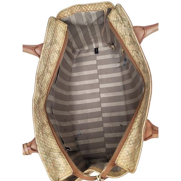 Brahmin Ashby Tote in Beige Parker. Embossed Leather & Very Light Weight Beige - Picture 7 of 7